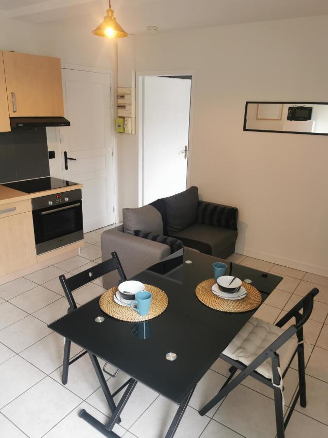 Charmant Appartement A 1 Minute Du Lac Annecy Bagian luar foto